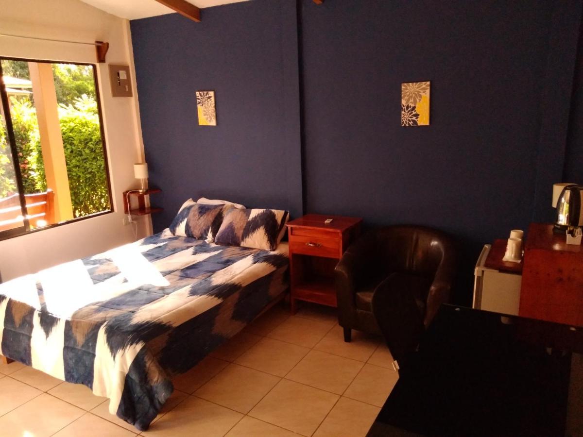 Slow Travel Lodge Upala Exterior photo