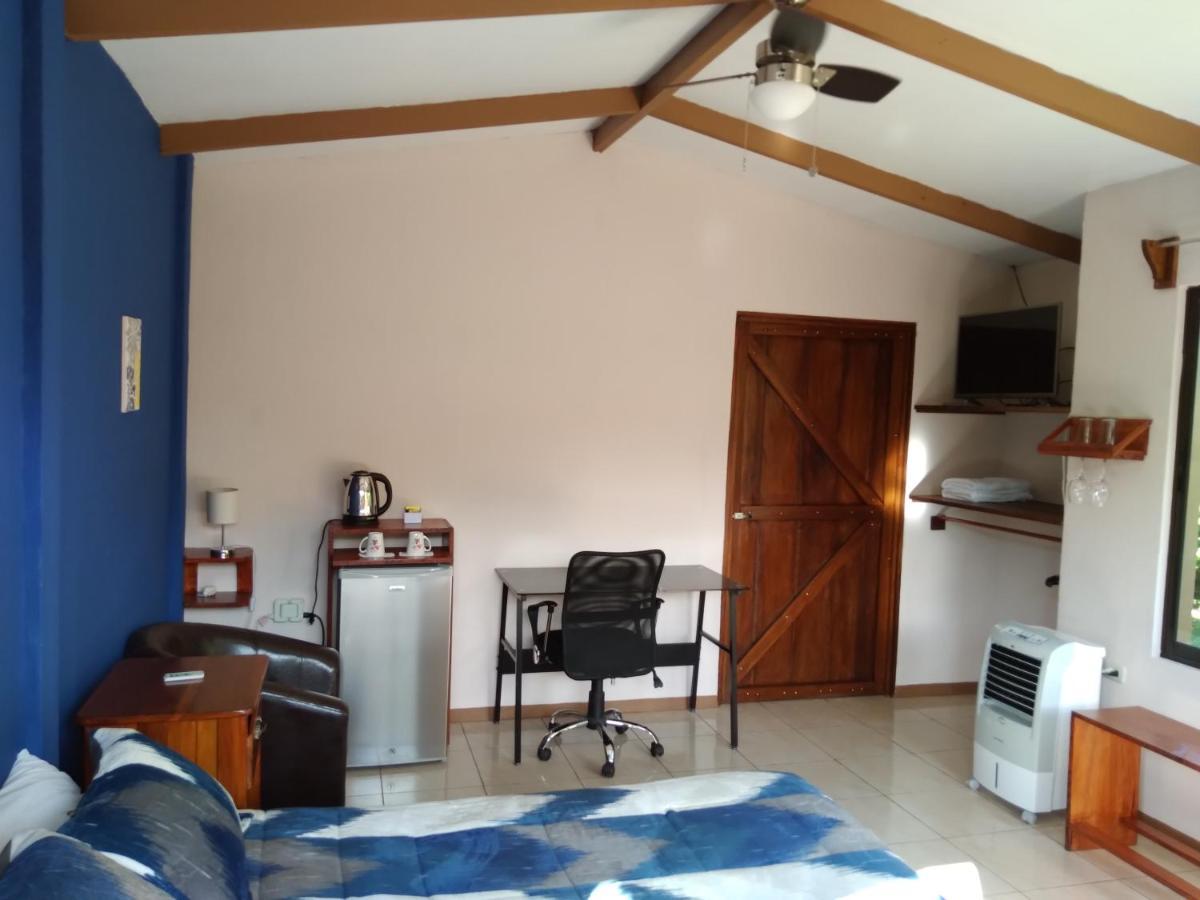 Slow Travel Lodge Upala Exterior photo