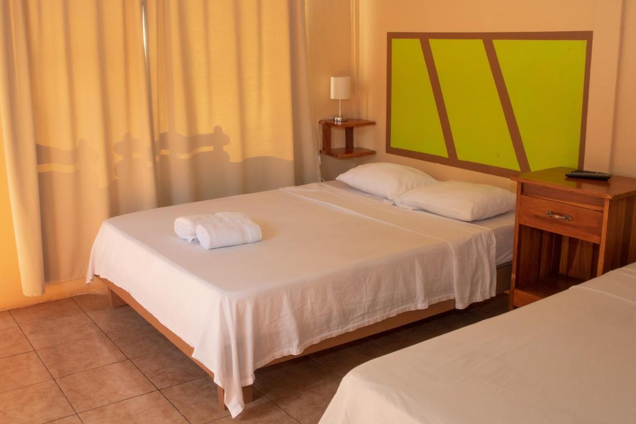 Slow Travel Lodge Upala Exterior photo
