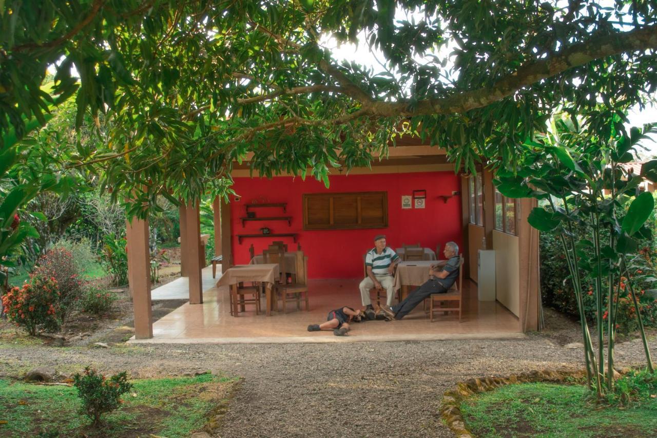 Slow Travel Lodge Upala Exterior photo
