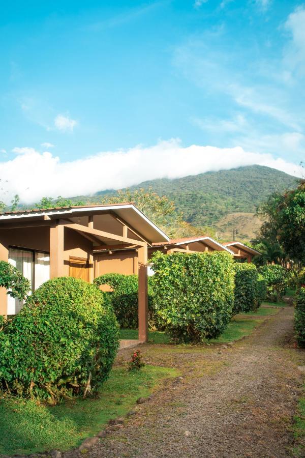 Slow Travel Lodge Upala Exterior photo